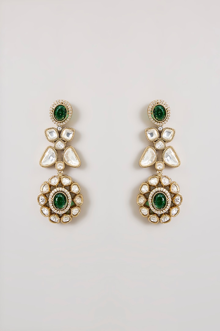 Antique Gold Finish Kundan Polki & Emerald Green Stone Choker Necklace Set by Aura Trends at Pernia's Pop Up Shop
