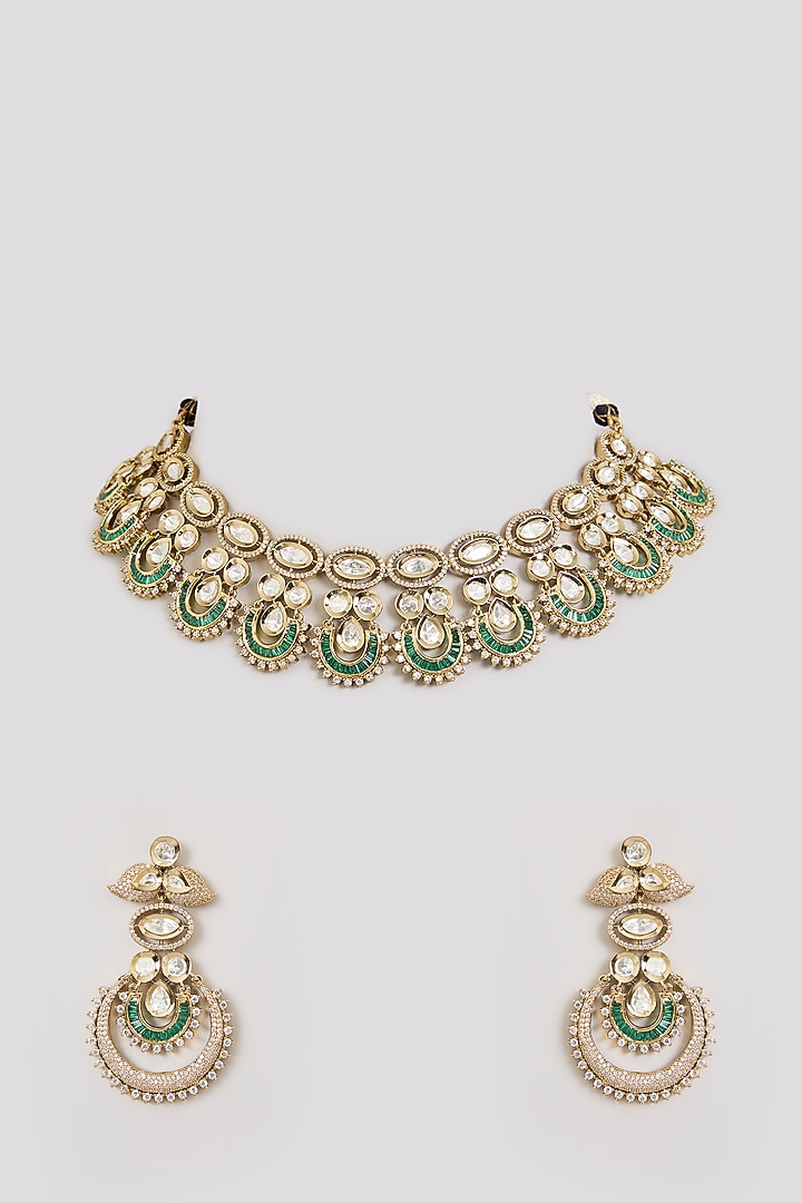 Antique Gold Finish Kundan Polki & Emerald Stone Choker Necklace Set by Aura Trends at Pernia's Pop Up Shop