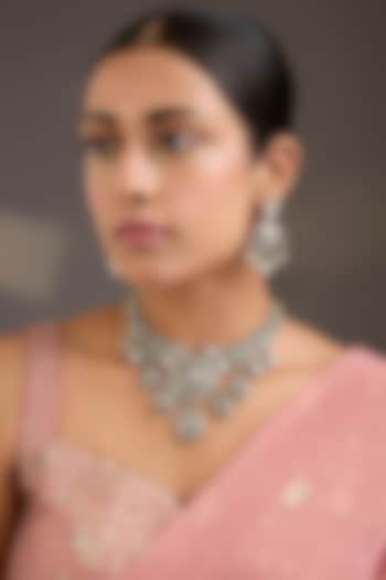 Gold Finish Kundan Polki & Green Meenakari Necklace Set by Aura Trends at Pernia's Pop Up Shop
