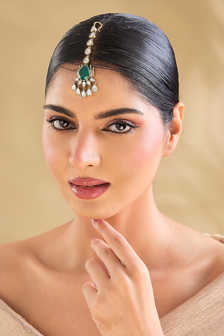 Gold Finish American Diamond & Emerald Green Maangtikka by Aura Trends at Pernia's Pop Up Shop