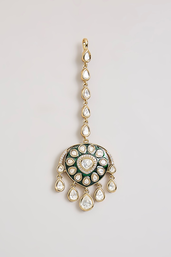Gold Finish Kundan Polki & Triangle-Cut Stone Maangtikka by Aura Trends at Pernia's Pop Up Shop