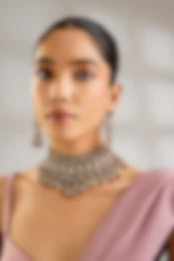 Gold Finish Kundan Polki & Ruby Red Stone Jaal Choker Necklace Set by Aura Trends at Pernia's Pop Up Shop