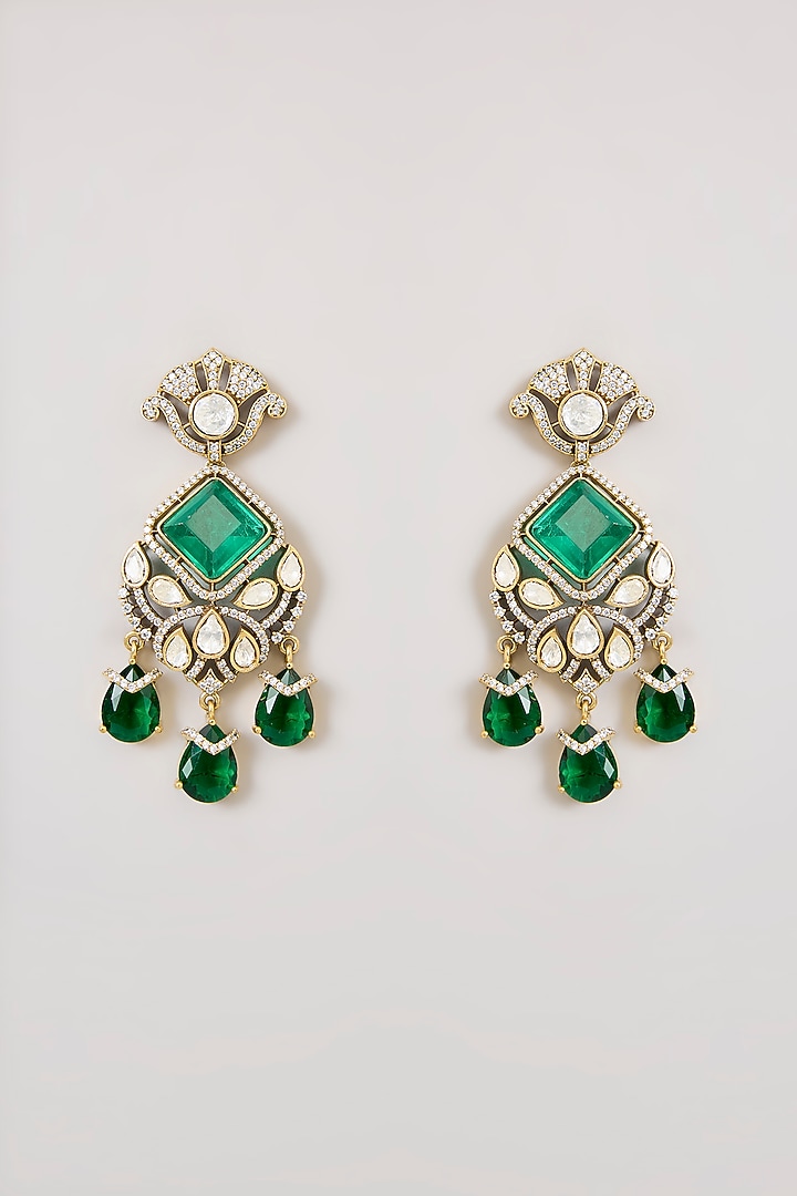Gold Finish Kundan Polki & Emerald Green Stone S-curve Necklace Set by Aura Trends at Pernia's Pop Up Shop