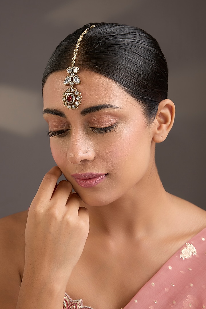 Gold Finish Kundan Polki & Maroon Stone Floral Maangtikka by Aura Trends at Pernia's Pop Up Shop