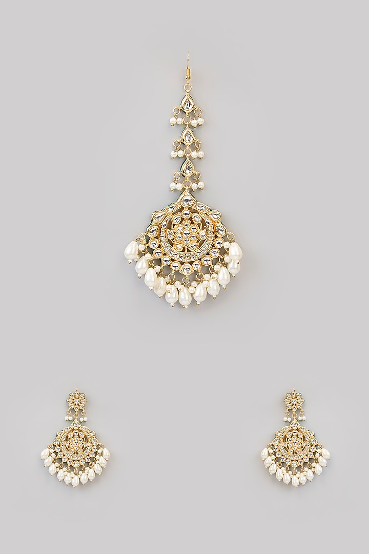 Gold Finish Kundan Polki Chandbali Earrings With Maang Tikka by Aura Trends at Pernia's Pop Up Shop