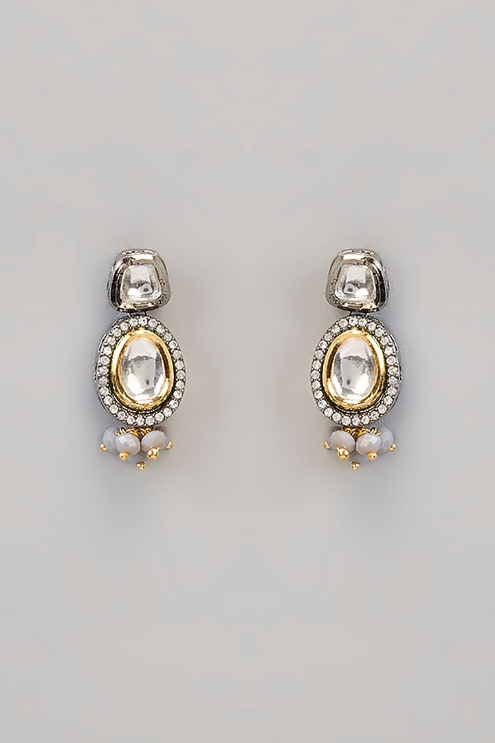 Gold Finish Kundan Polki & Grey Beaded Handcrafted Necklace Set by Aura Trends at Pernia's Pop Up Shop