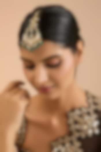 Gold Plated Kundan Polki & Green Onyx Drop Maangtikka by Auraa Trends at Pernia's Pop Up Shop