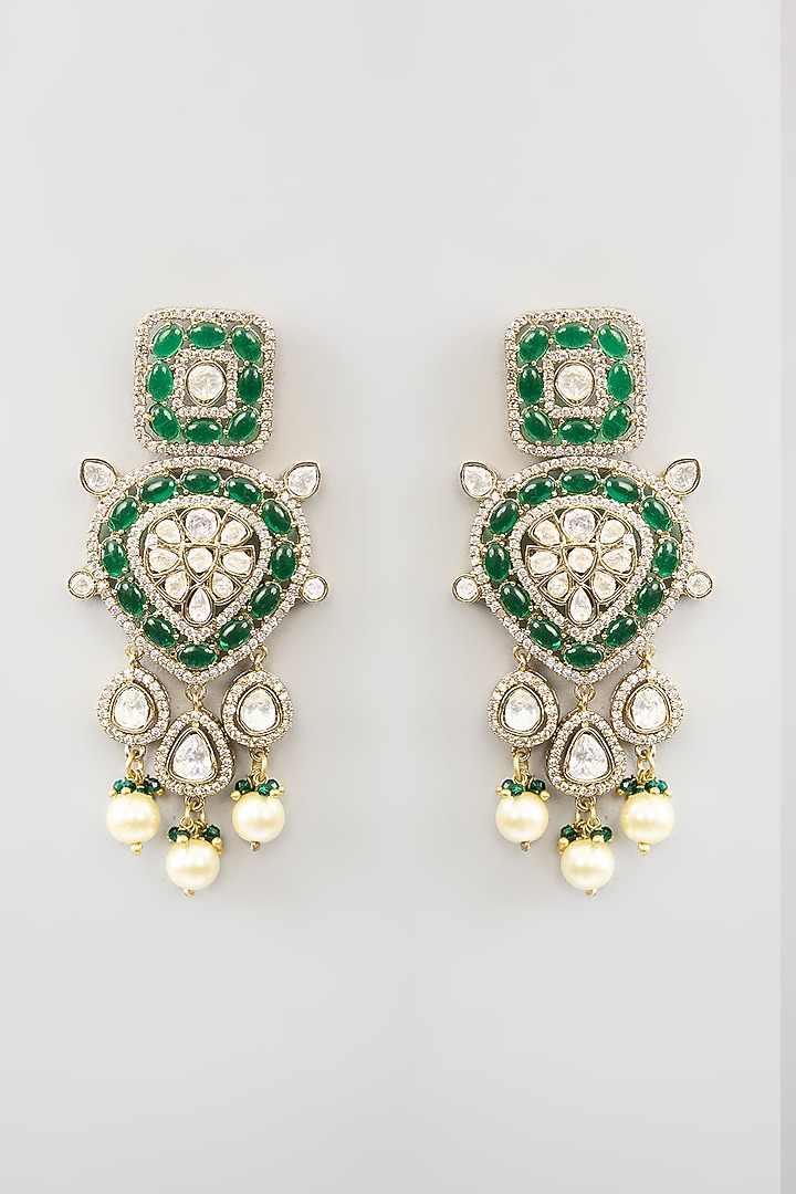 Gold Finish Kundan Polki & Beaded Necklace Set by Aura Trends at Pernia's Pop Up Shop