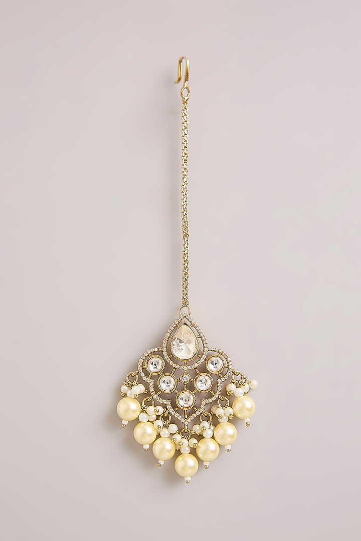 Gold Finish Kundan Polki & Pearl Drop Maangtikka by Aura Trends at Pernia's Pop Up Shop
