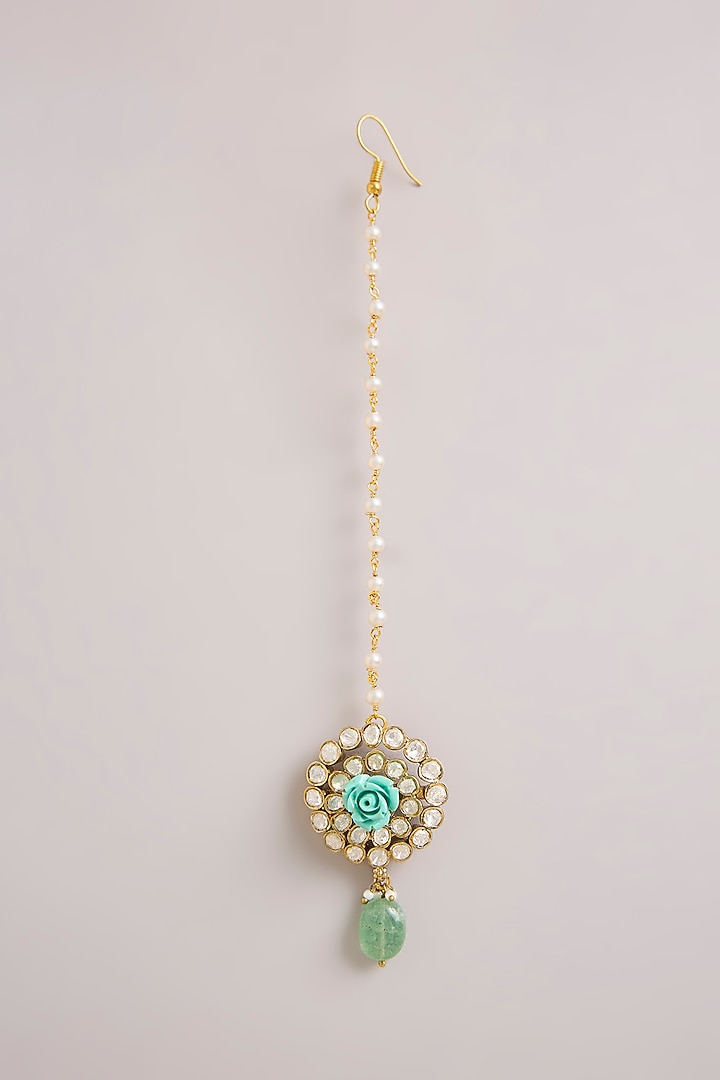 Antique Gold Finish Kundan Polki & Turquoise Stone Floral Maangtikka by Aura Trends at Pernia's Pop Up Shop