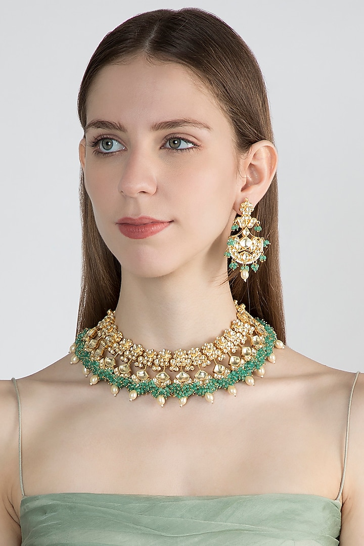 Gold Finish Kundan & Onyx Necklace Set by Auraa Trends