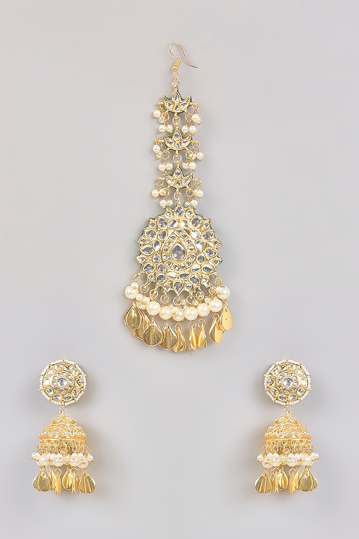 Gold Finish Kundan Polki & Pearl Beaded Dangler Earrings With Maangtikka by Aura Trends at Pernia's Pop Up Shop