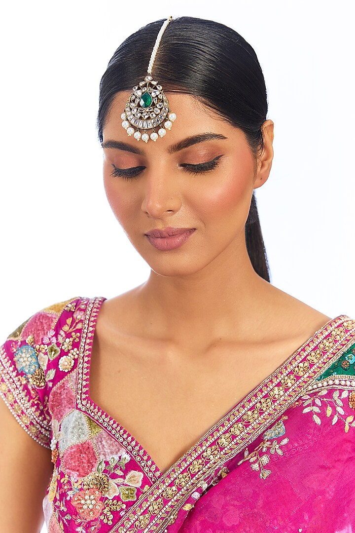 Gold Finish Kundan Polki & Green Stone Maangtikka by Aura Trends at Pernia's Pop Up Shop