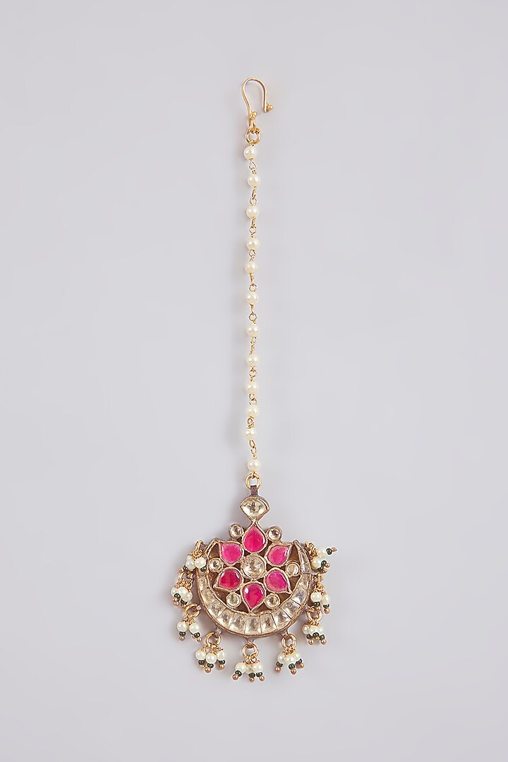 Gold Finish Kundan Polki & Pink Stone Maangtikka by Aura Trends at Pernia's Pop Up Shop