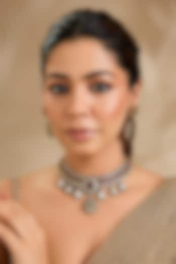 Antique Gold Finish Kundan Polki & Ruby Stone Choker Necklace Set by Aura Trends at Pernia's Pop Up Shop