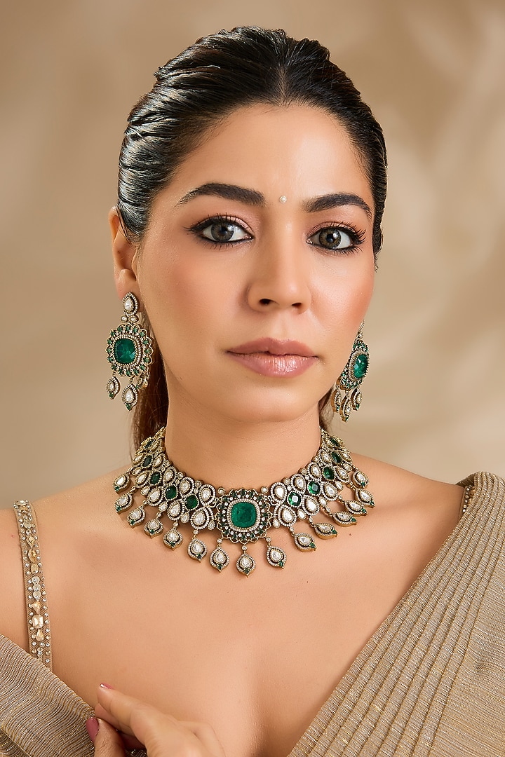 Antique Gold Finish Square-Shaped Emerald Stone Choker Necklace Set by Aura Trends at Pernia's Pop Up Shop