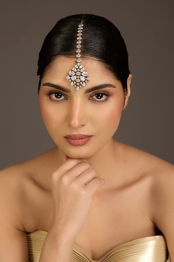Victorian Finish Kundan Polki & Zircon Floral Maangtikka by Aura Trends at Pernia's Pop Up Shop