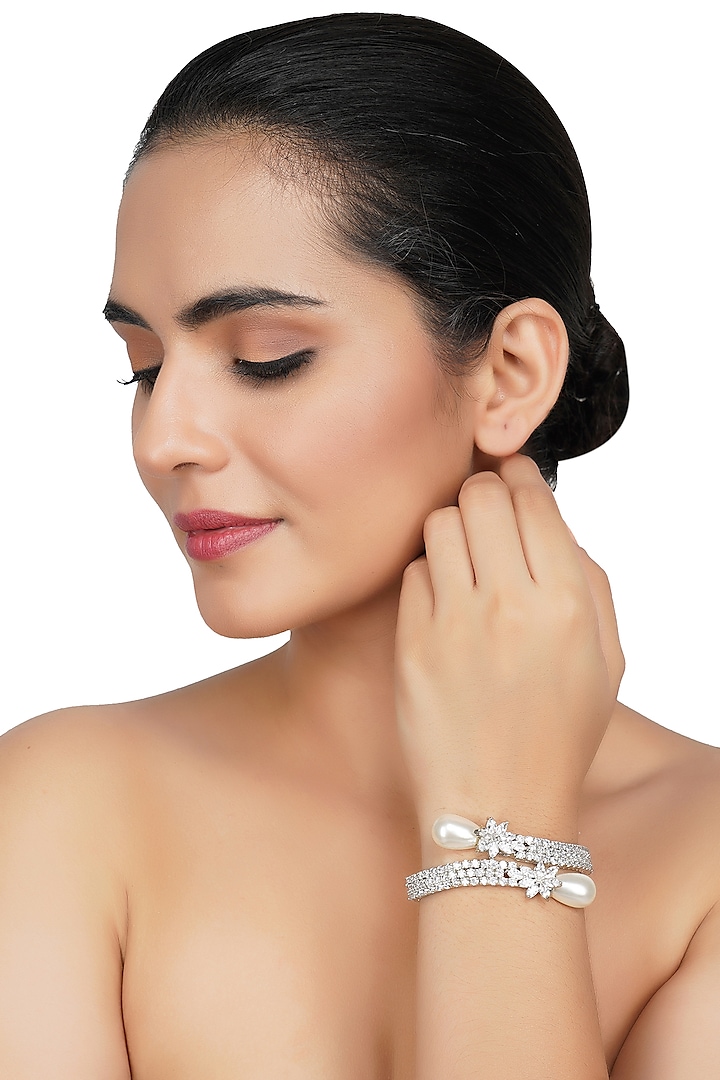 Silver Finish Diamond & Pearl Bracelet by Auraa Trends