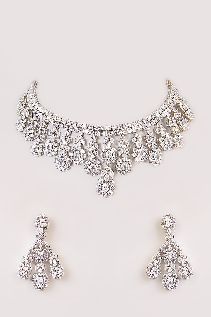 White Finish Kundan Polki Necklace Set by Aura Trends at Pernia's Pop Up Shop