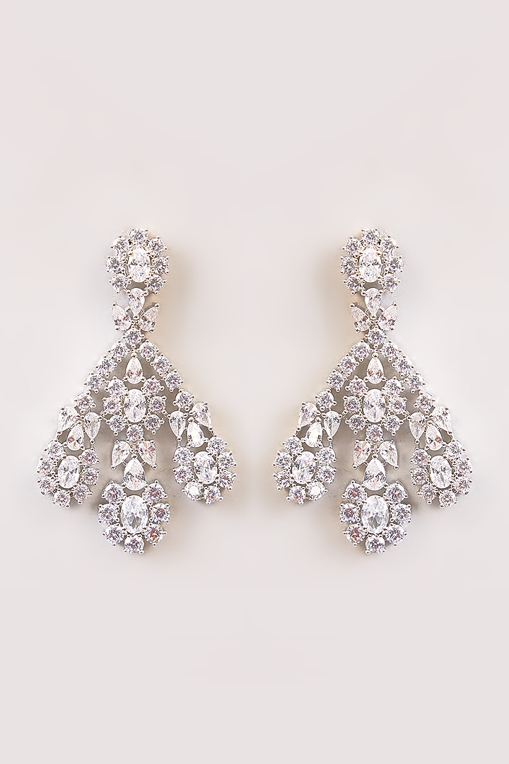 White Finish Kundan Polki Necklace Set by Aura Trends at Pernia's Pop Up Shop