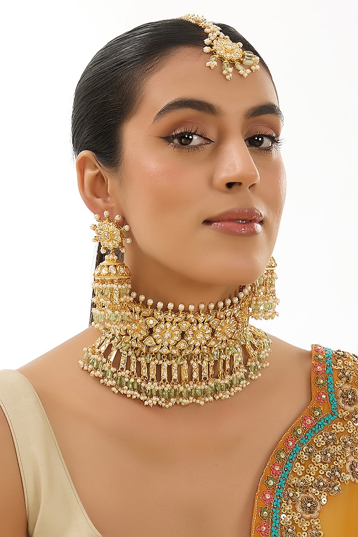 Gold Finish Kundan Polki Choker Necklace Set by Aura Trends at Pernia's Pop Up Shop