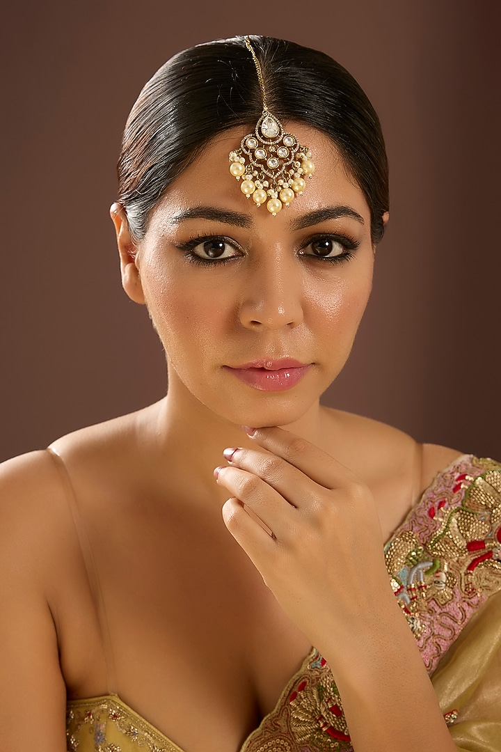 Gold Finish Kundan Polki & Pearl Maangtikka by Auraa Trends at Pernia's Pop Up Shop