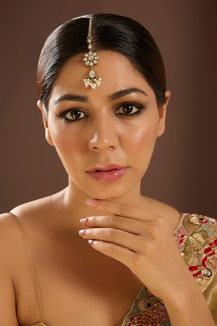 Antique Gold Finish Kundan Polki & Pearl Maangtikka by Auraa Trends at Pernia's Pop Up Shop