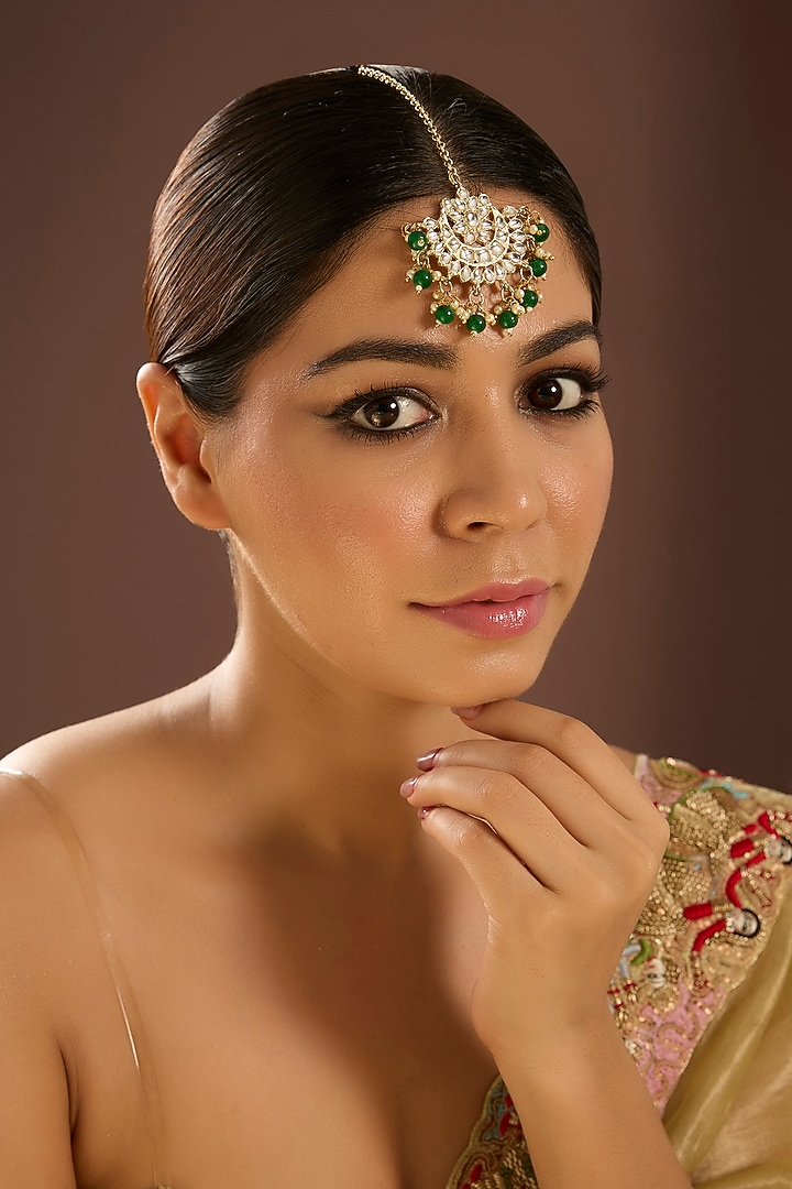 Gold Finish Kundan Polki & Green Stone Maangtikka by Auraa Trends at Pernia's Pop Up Shop