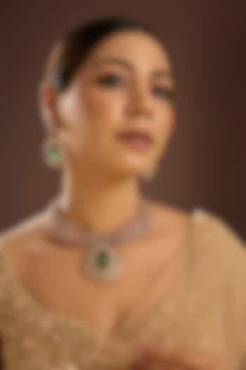Champagne Gold Finish Kundan Polki & Emerald Green Stone Choker Necklace Set by Auraa Trends at Pernia's Pop Up Shop