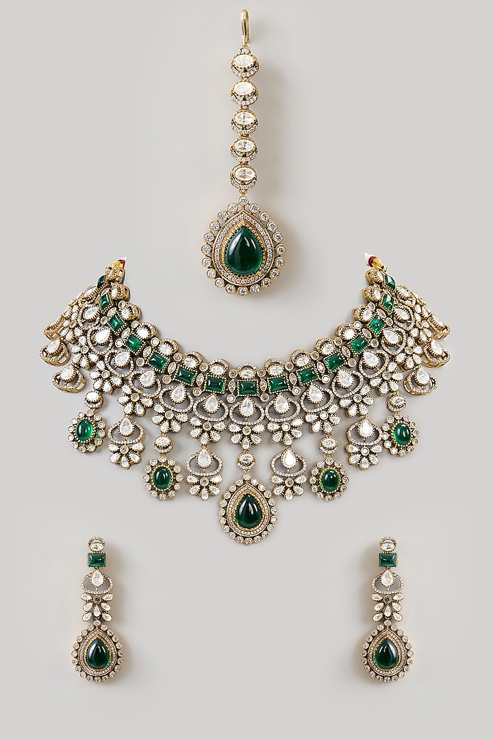 Gold Finish Kundan Polki & Emerald Necklace Set by Aura Trends at Pernia's Pop Up Shop