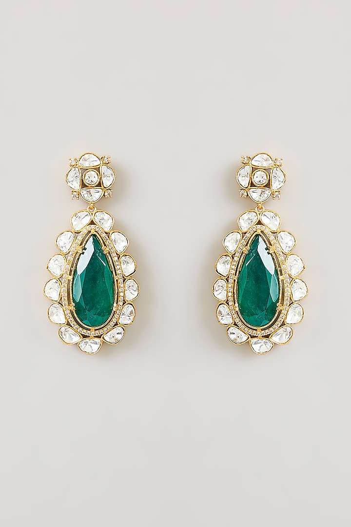 Gold Finish Kundan Polki Pendant Necklace Set by Aura Trends at Pernia's Pop Up Shop