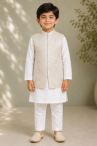 Beige Silk Embroidered Bundi Jacket For Boys by Arun Verma Kids