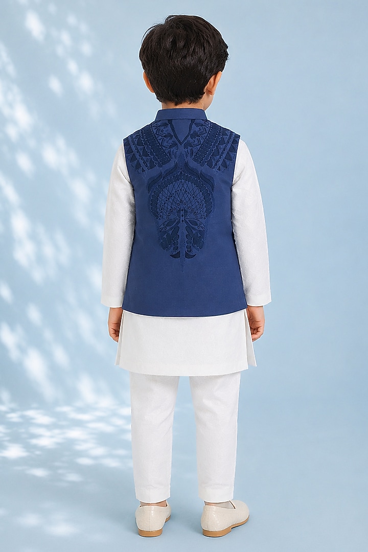 Navy Blue Silk Embroidered Bundi Jacket For Boys by Arun Verma Kids at Pernia's Pop Up Shop