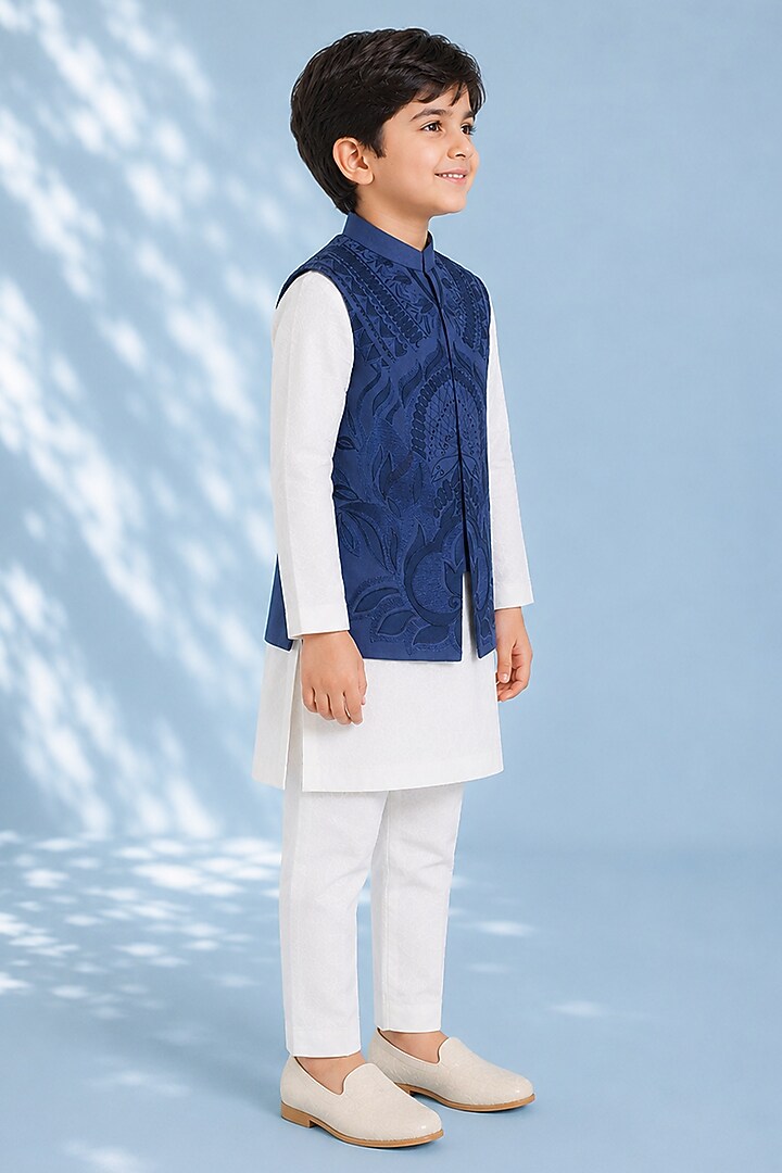 Navy Blue Silk Embroidered Bundi Jacket For Boys by Arun Verma Kids at Pernia's Pop Up Shop
