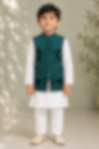Green Silk Embroidered Bundi Jacket For Boys by Arun Verma Kids at Pernia's Pop Up Shop