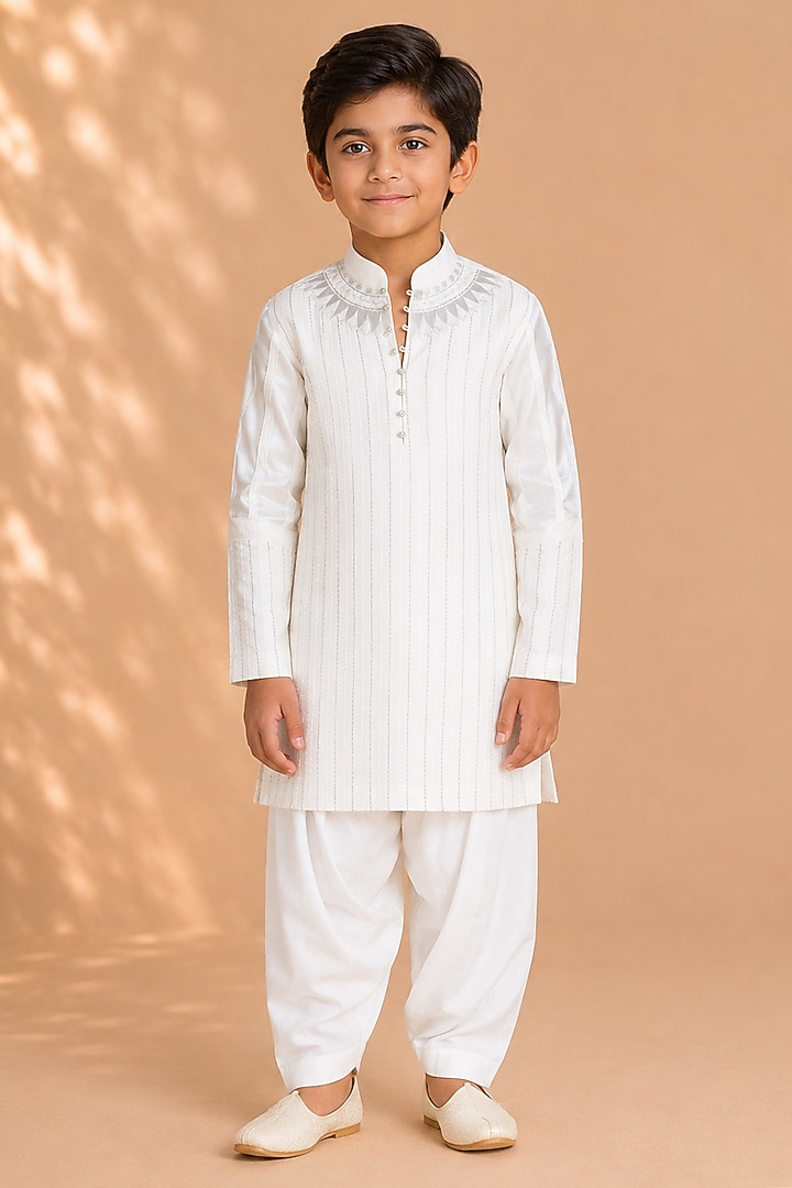 Ivory Silk Embroidered Kurta For Boys by Arun Verma Kids at Pernia's Pop Up Shop