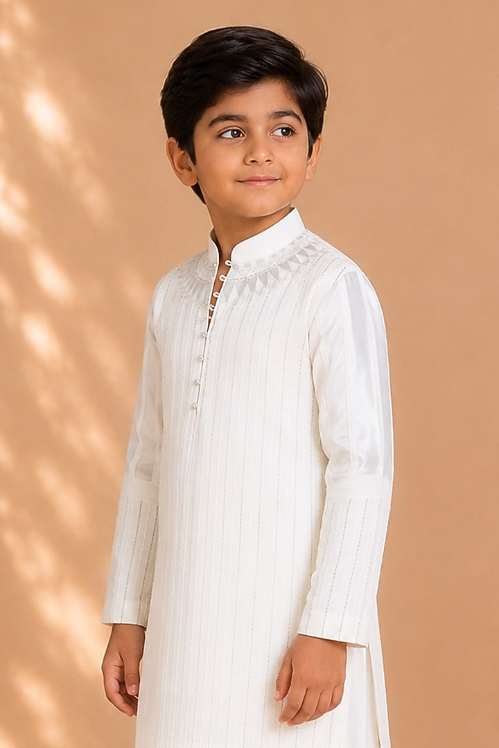 Ivory Silk Embroidered Kurta For Boys by Arun Verma Kids at Pernia's Pop Up Shop