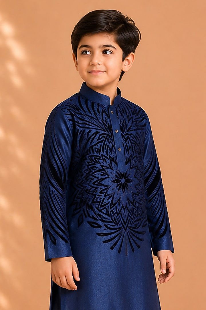 Navy Blue Silk Embroidered Kurta For Boys by Arun Verma Kids at Pernia's Pop Up Shop