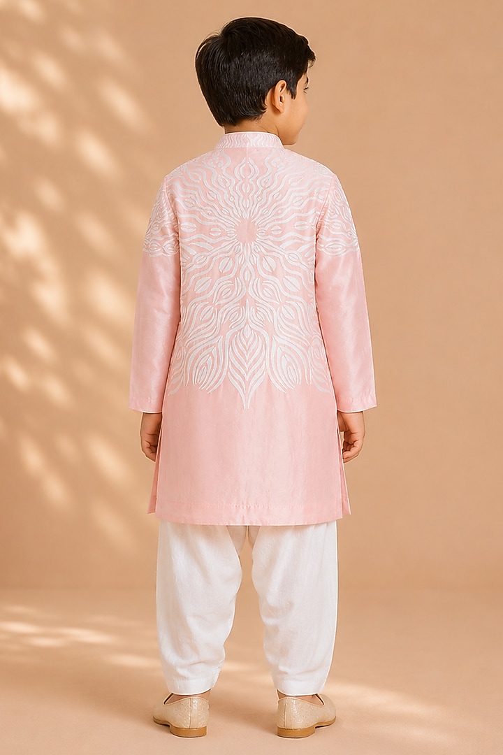 Pink Silk Embroidered Kurta For Boys by Arun Verma Kids at Pernia's Pop Up Shop