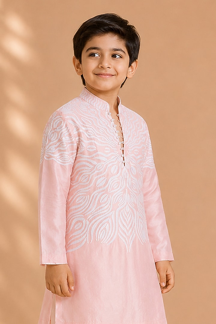 Pink Silk Embroidered Kurta For Boys by Arun Verma Kids at Pernia's Pop Up Shop