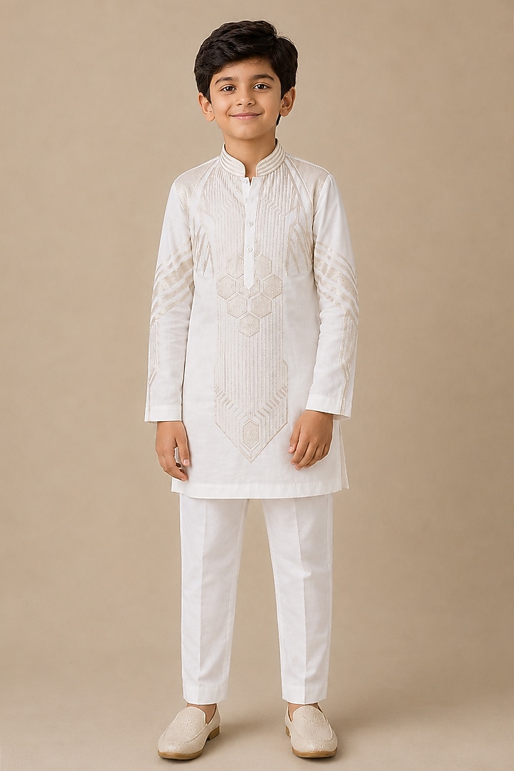 Ivory Silk Embroidered Kurta For Boys by Arun Verma Kids at Pernia's Pop Up Shop