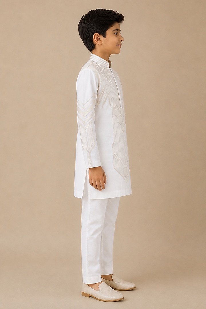 Ivory Silk Embroidered Kurta For Boys by Arun Verma Kids at Pernia's Pop Up Shop