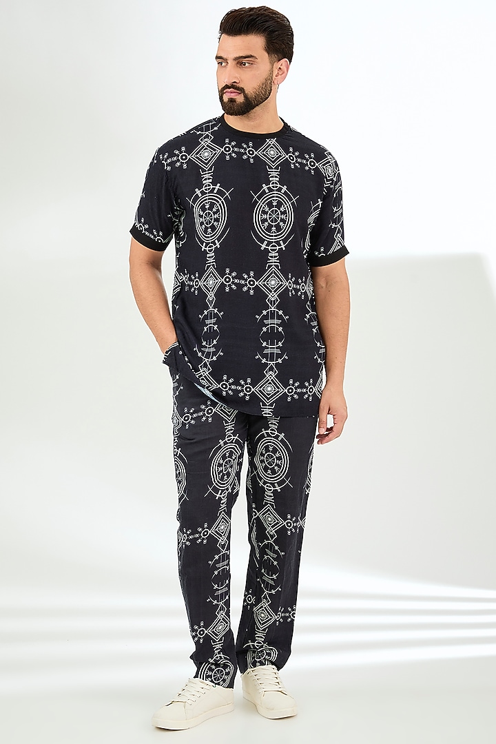 Black Linen Digital Printed Jacket Set by Arun Verma at Pernia's Pop Up Shop