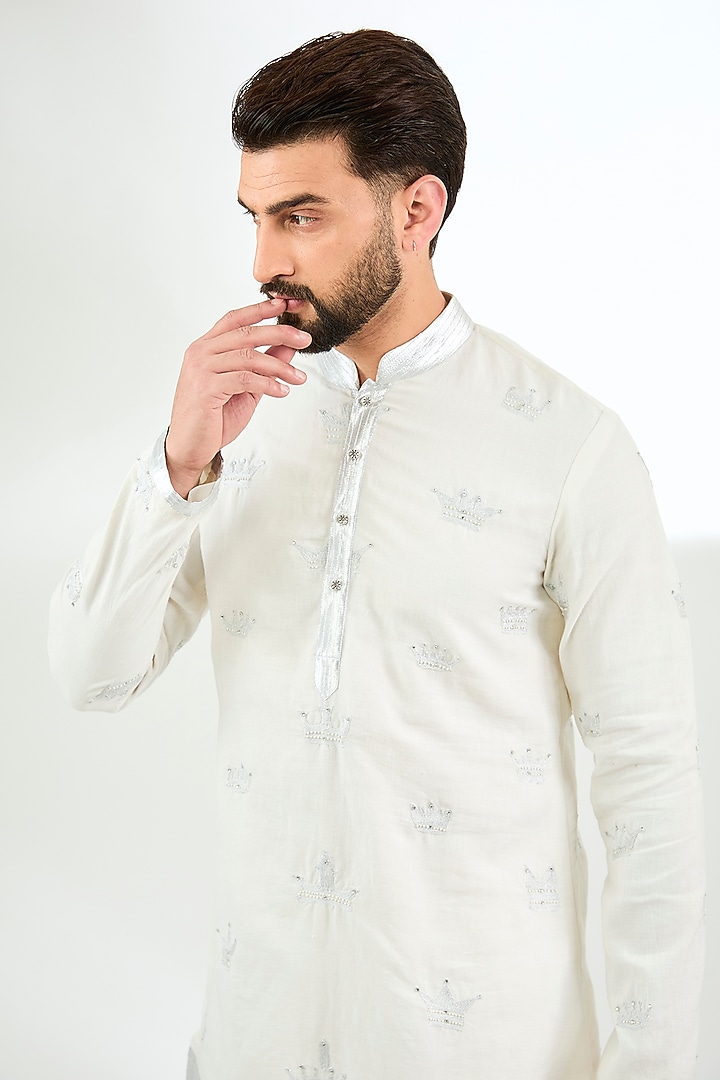 Ivory Linen Hand Embroidered Short Kurta by Arun Verma at Pernia's Pop Up Shop