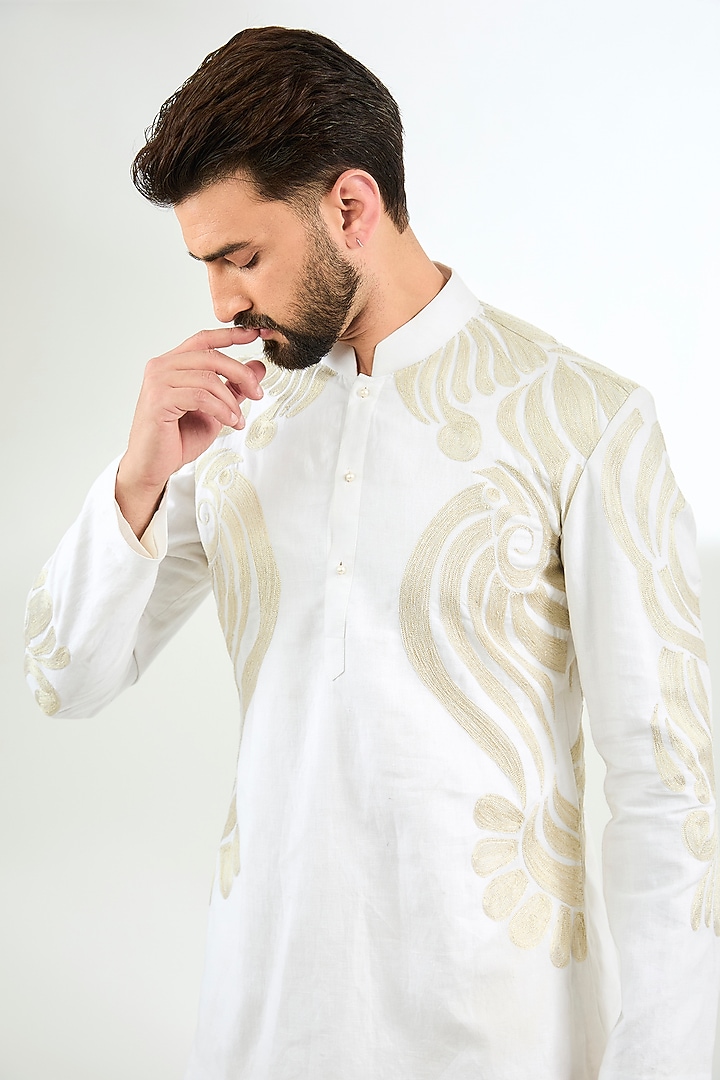 Ivory Linen Resham Embroidered Short Kurta by Arun Verma at Pernia's Pop Up Shop