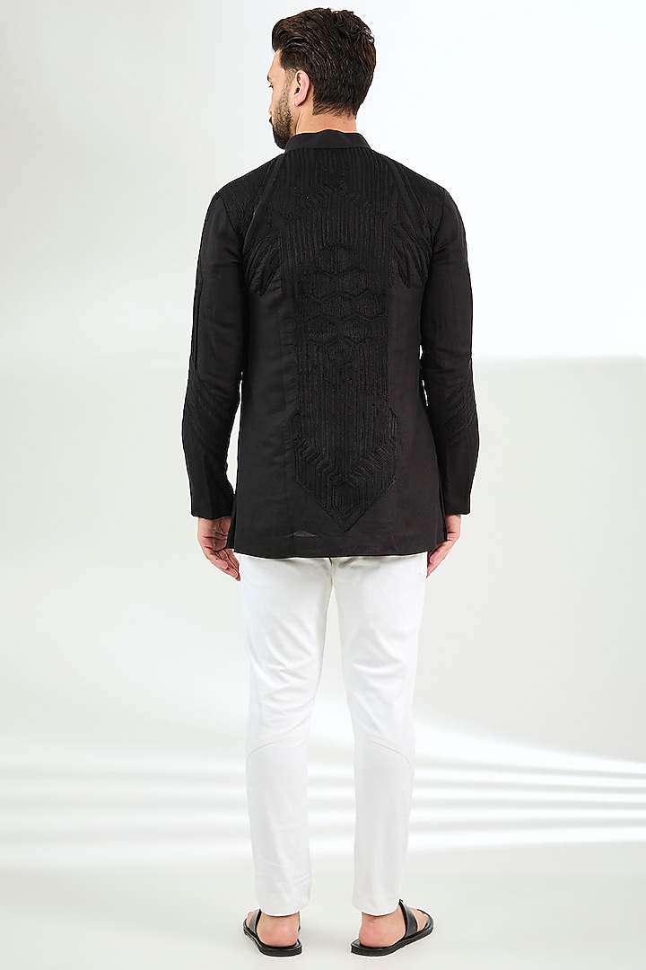 Black Linen Resham & Aari Embroidered Short Kurta by Arun Verma at Pernia's Pop Up Shop