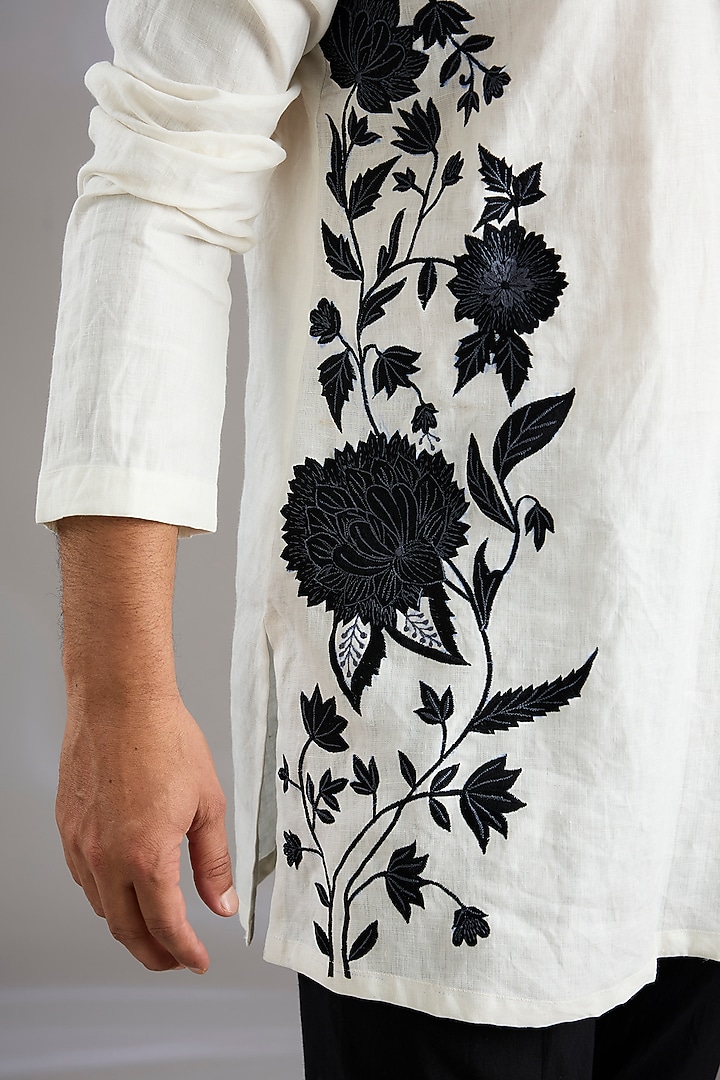 Ivory Linen Embroidered Kurta by Arun Verma at Pernia's Pop Up Shop