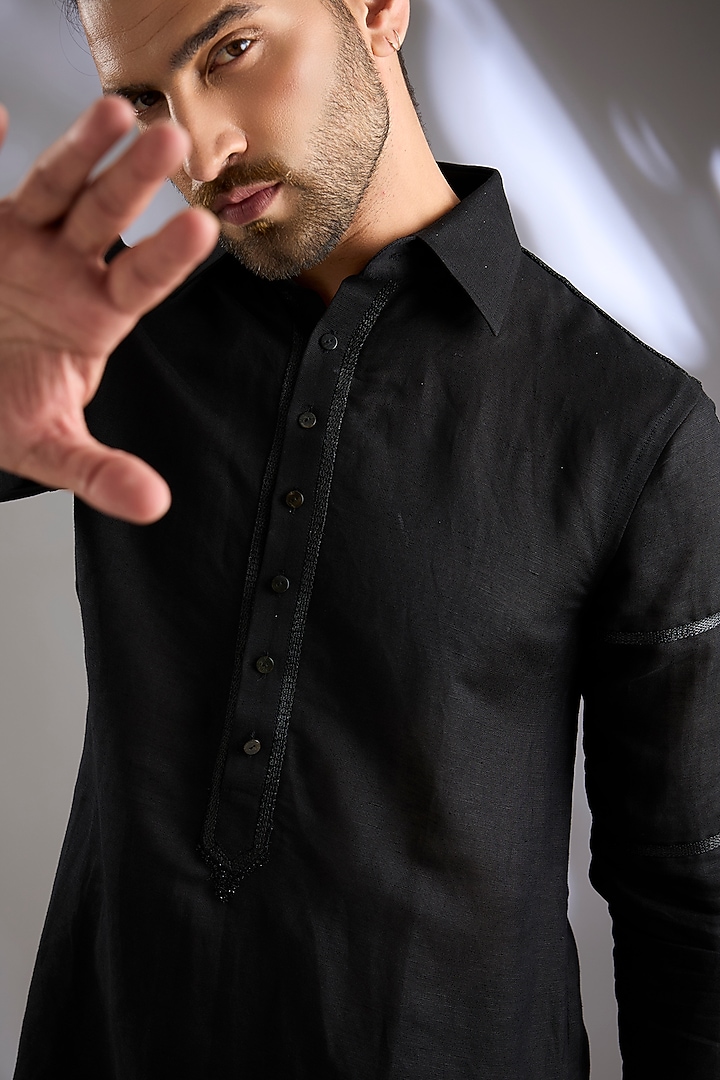 Black Linen Kurta by Arun Verma at Pernia's Pop Up Shop