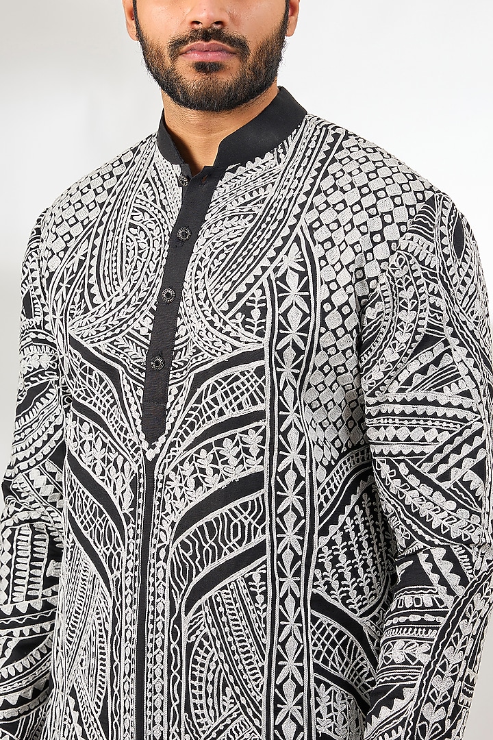 Black Chanderi Resham Embroidered Kurta by Arun Verma at Pernia's Pop Up Shop