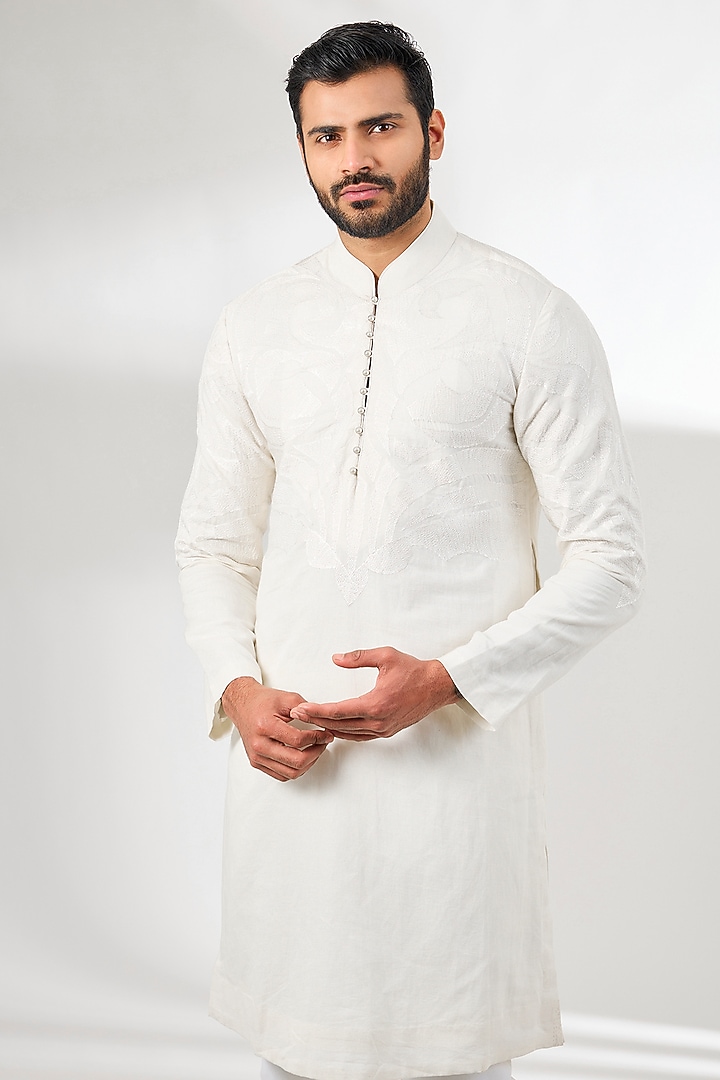 White Linen Resham Embroidered Kurta by Arun Verma at Pernia's Pop Up Shop